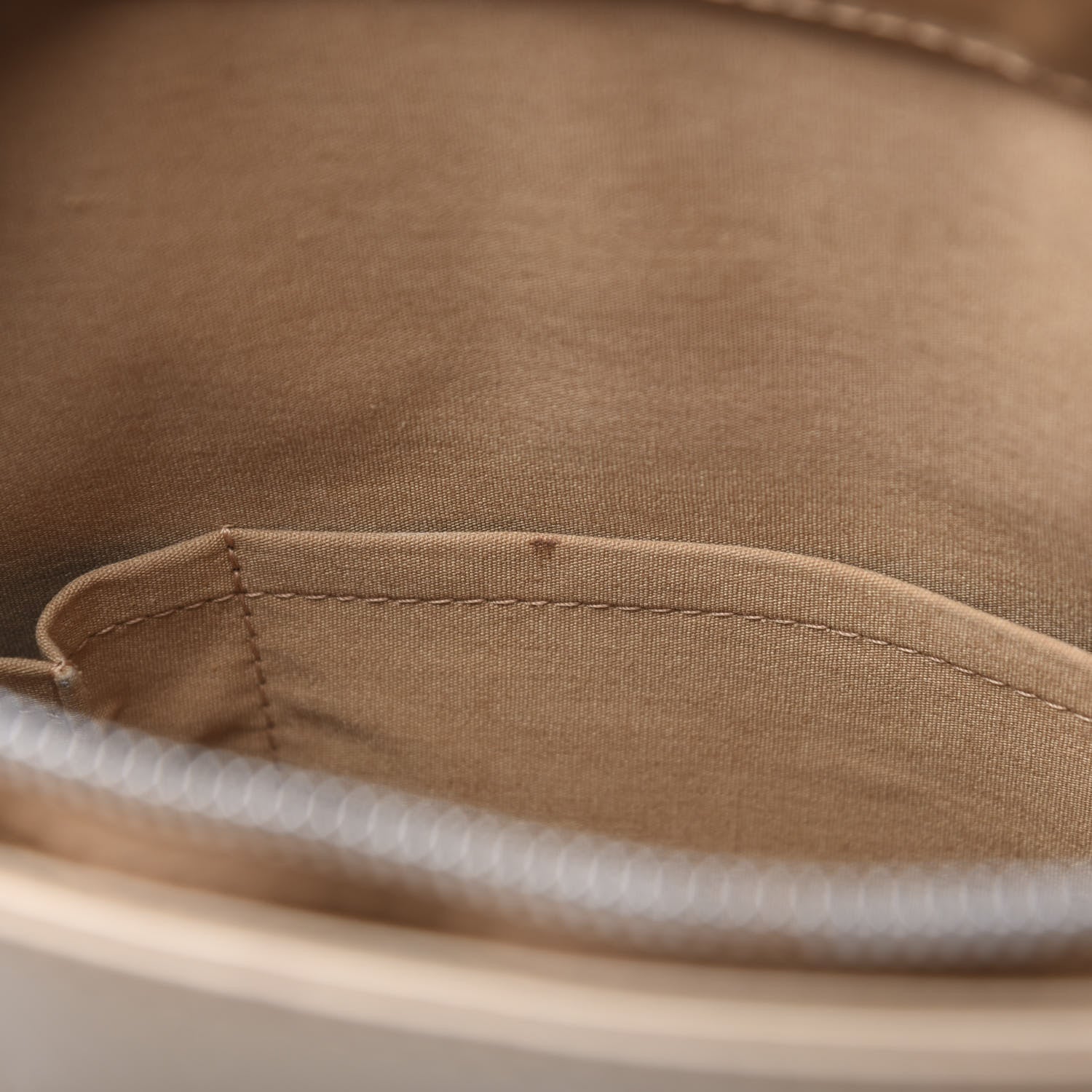 Louis Vuitton Mat Monogram Willwood Ambre 12 of 16
