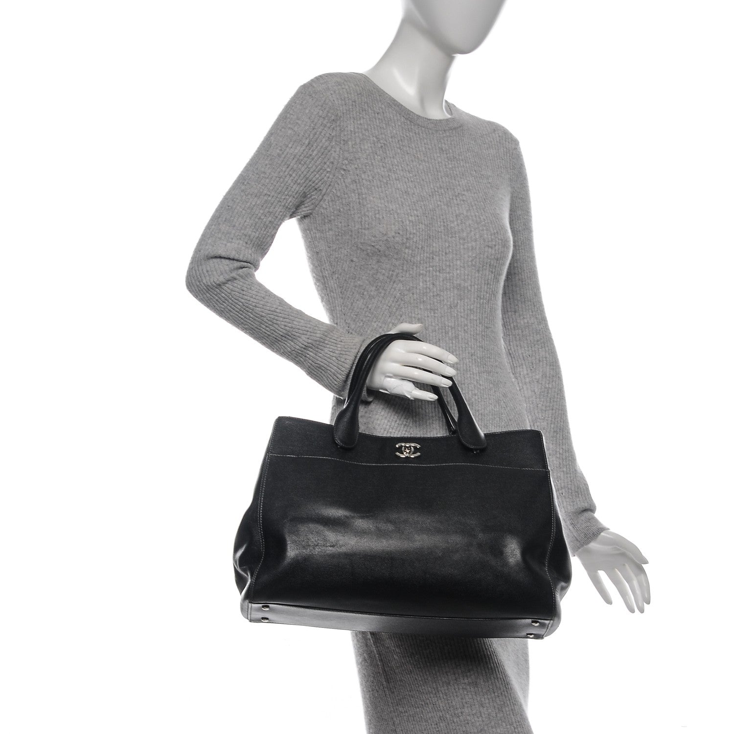 Chanel Caviar Medium Cerf Executive Shopper Tote Black 2 of 8