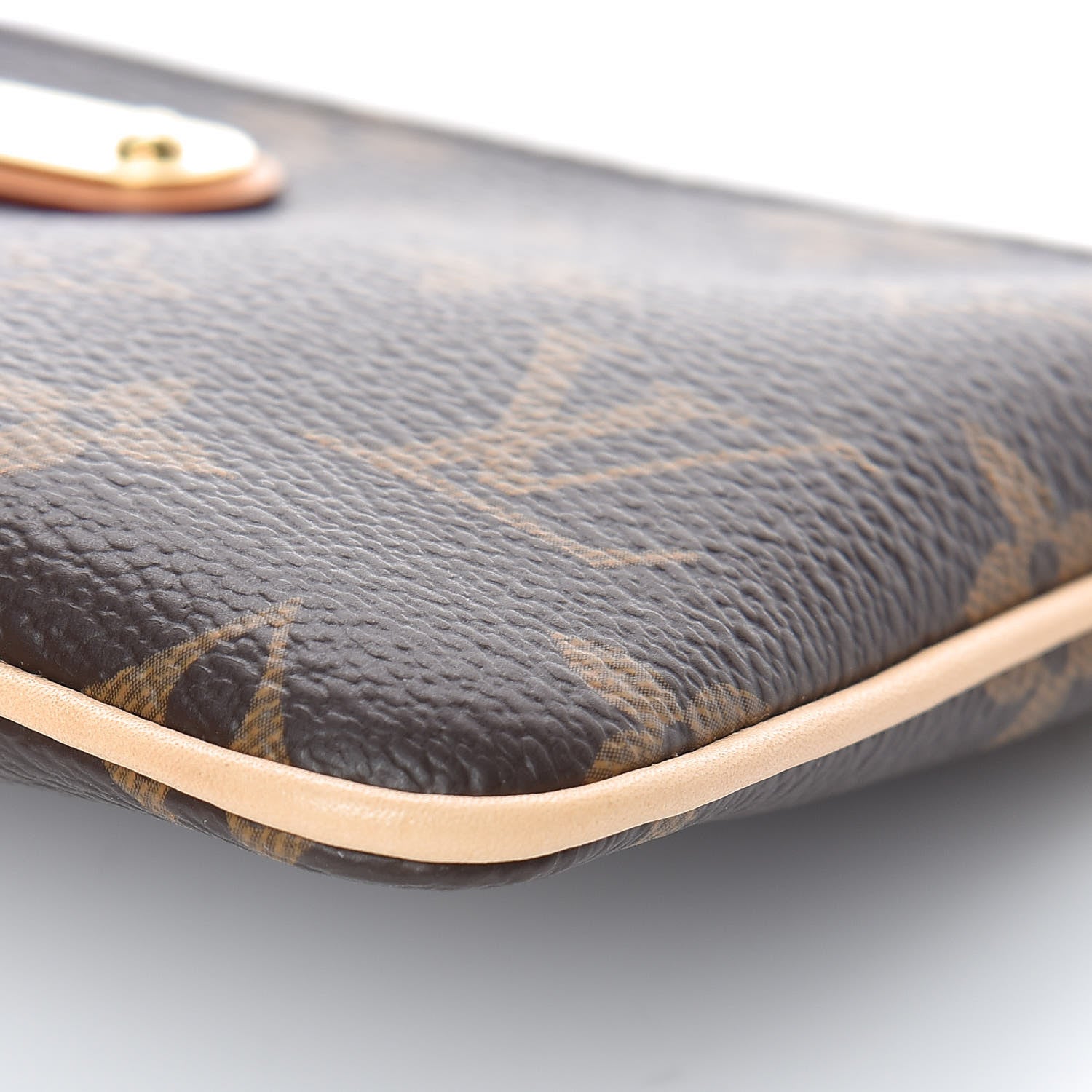 Louis Vuitton Monogram Pochette Milla MM 10 of 10