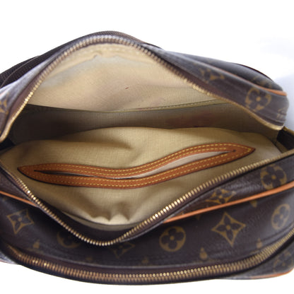 Louis Vuitton Monogram Reporter PM 6 of 11