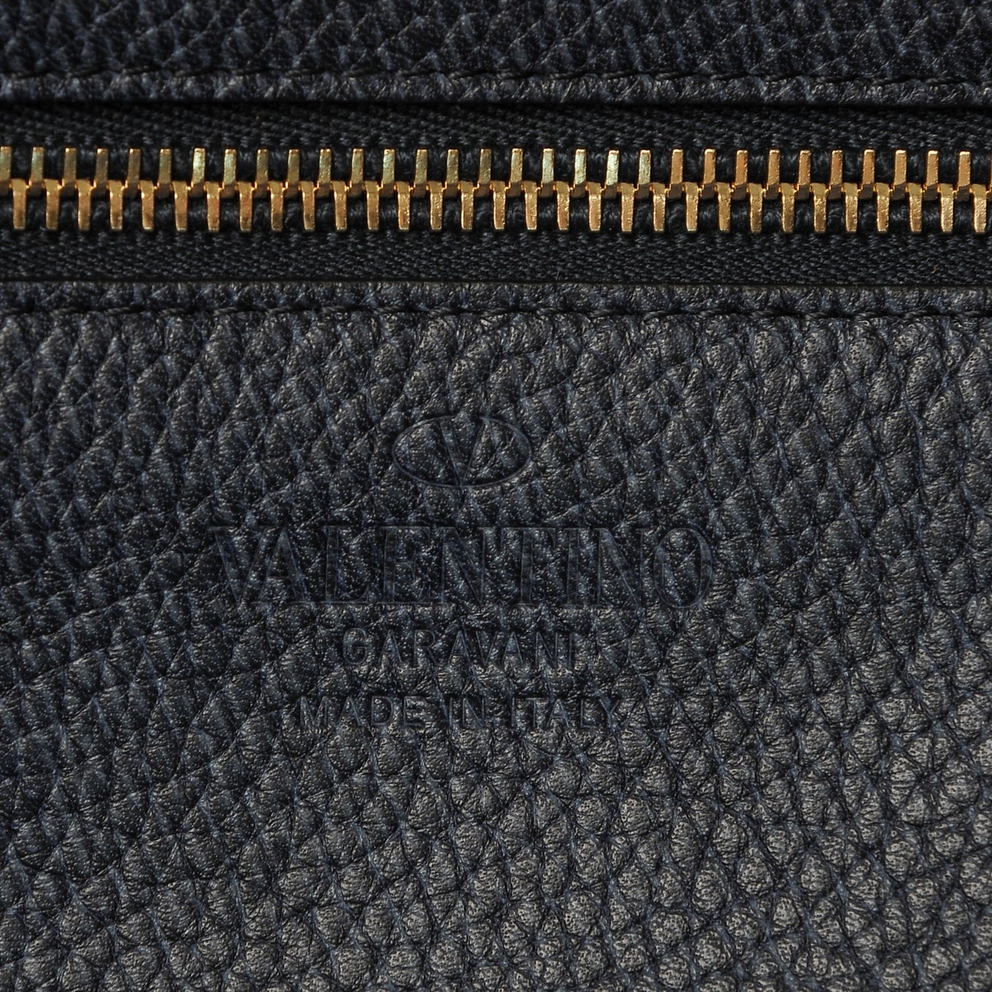 Pebbled Calfskin Medium Rockstud Tote Deep Denim