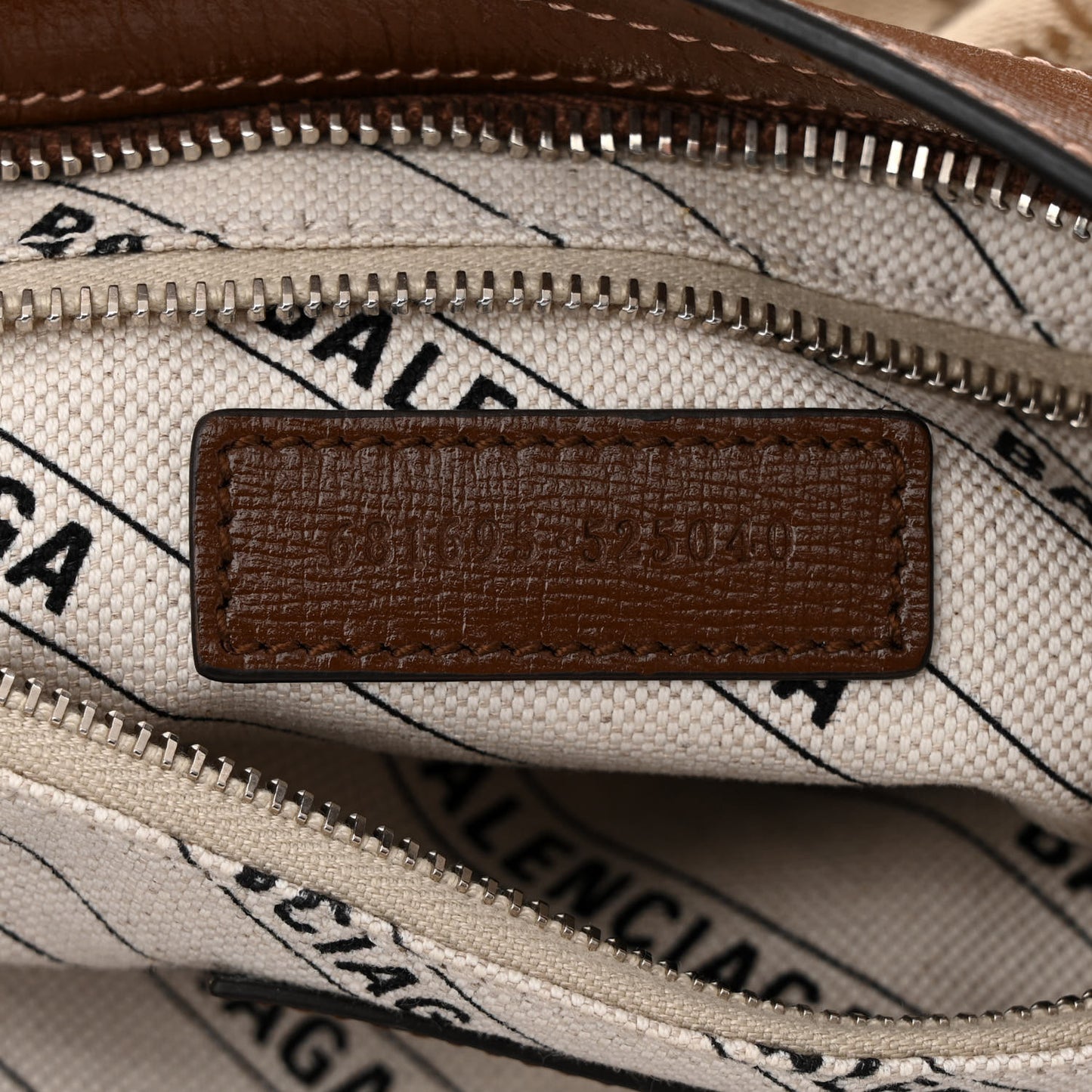 X GUCCI GG Monogram Azalea Calfskin Neo Classic Silver Hardware Medium City Beige Ebony Brown Sugar