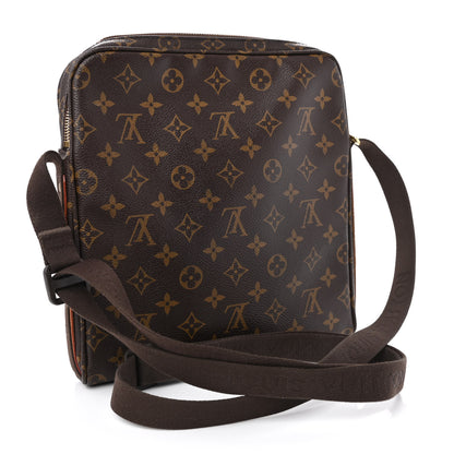 Louis Vuitton Monogram Trotteur Beaubourg 3 of 12