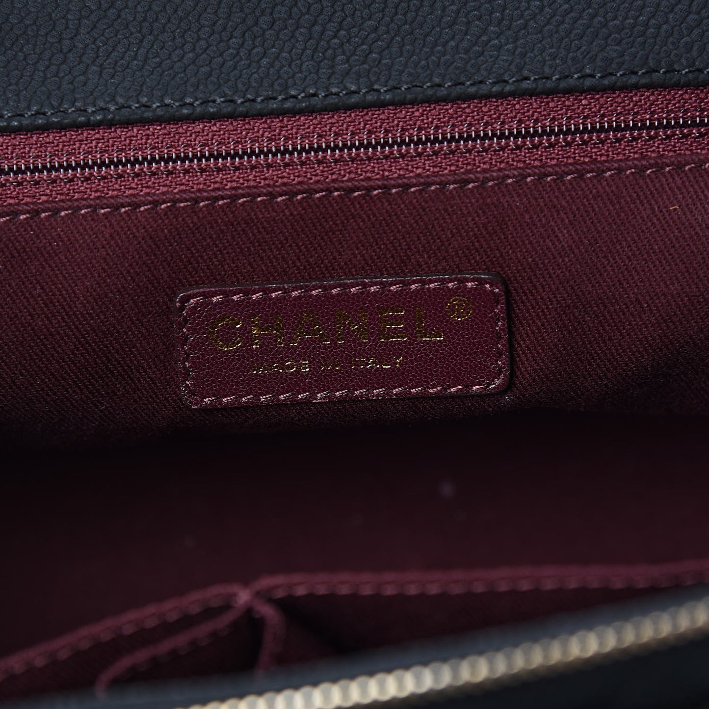 Iridescent Grained Calfskin Quilted Globe Trotter Vanity Case Black