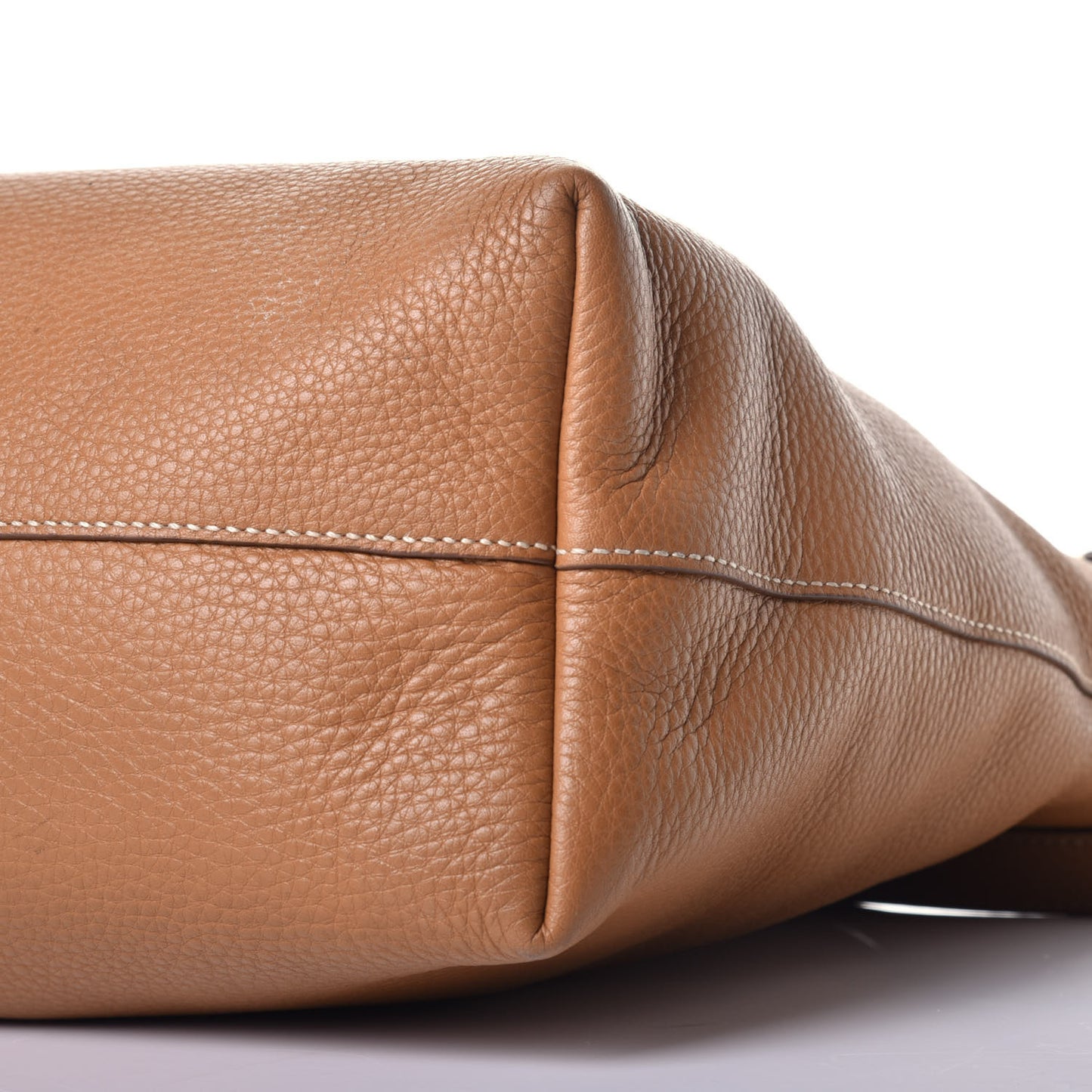 Vitello Daino Tote Caramel