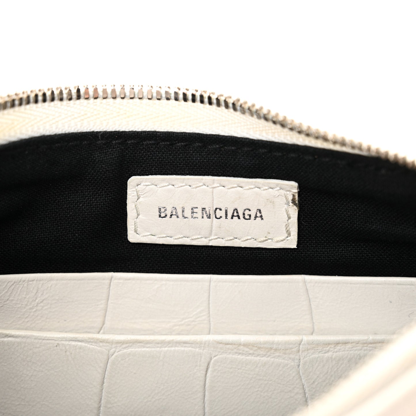 Extra Supple Calfskin Crocodile Embossed Le Cagole Mini Purse With Chain White