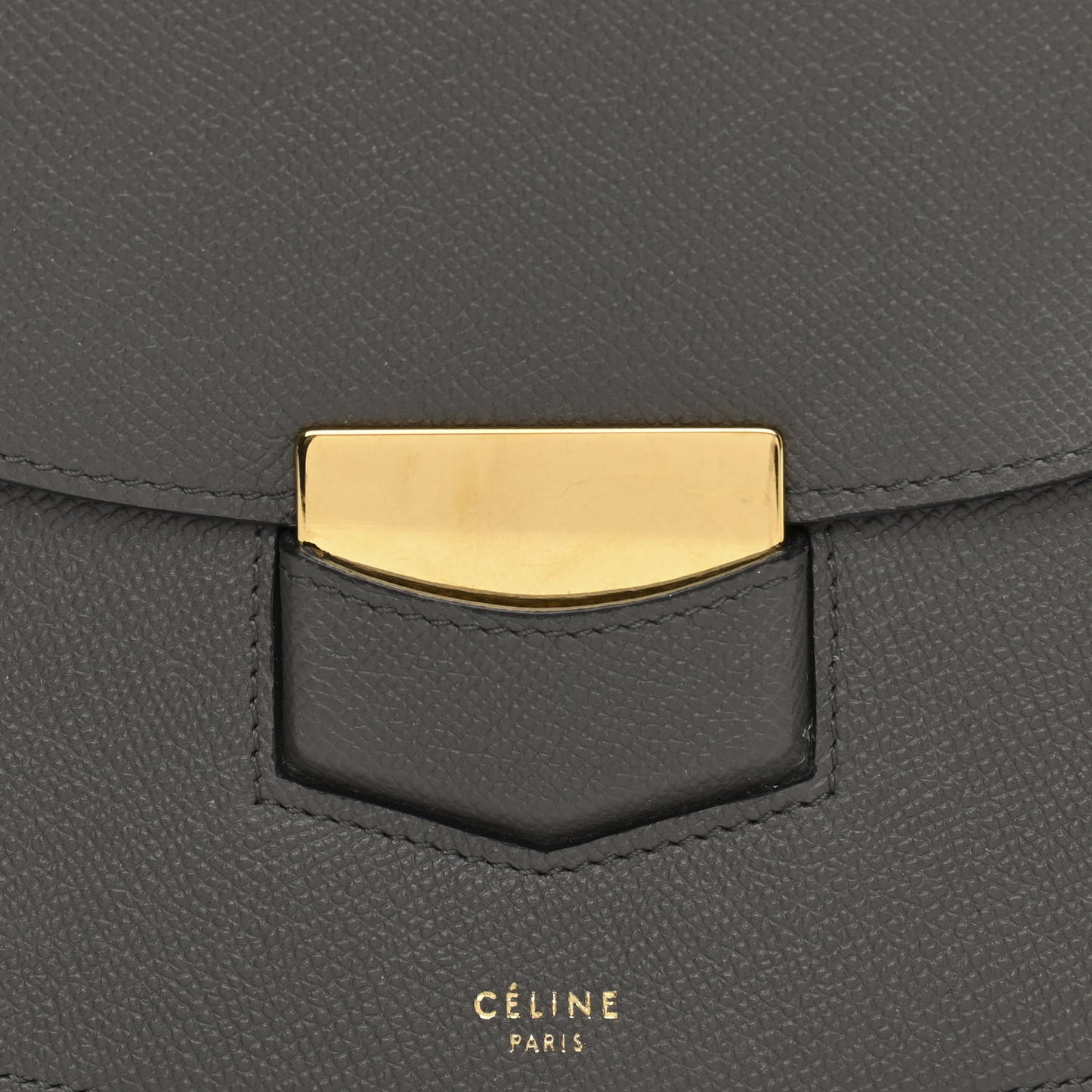 Grained Calfskin Medium Trotteur Grey