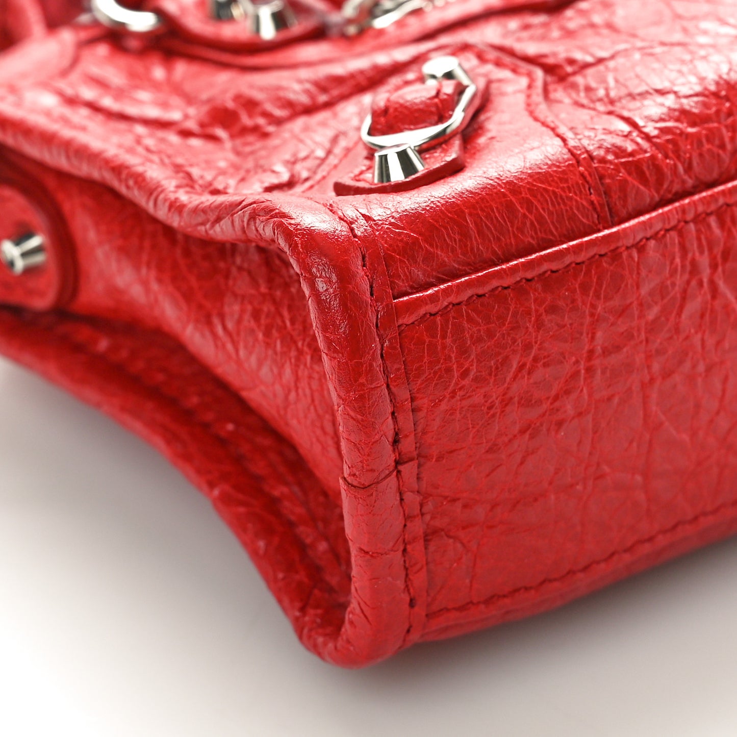 Agneau Classic Silver Hardware Nano City Rouge Groseille