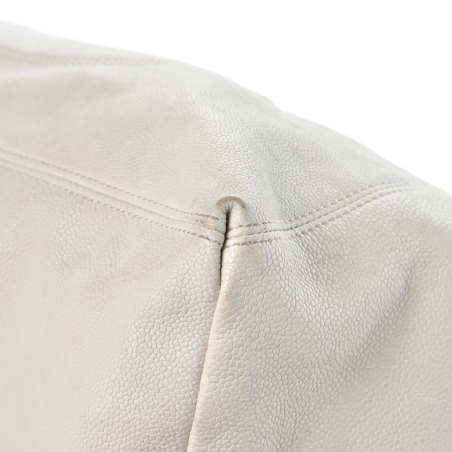 Distressed Caviar XL Coco Cabas White