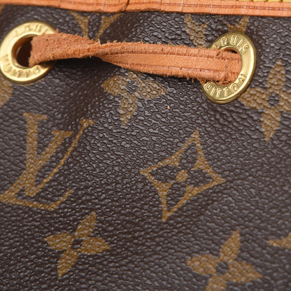 Louis Vuitton Monogram Noe 24 of 24