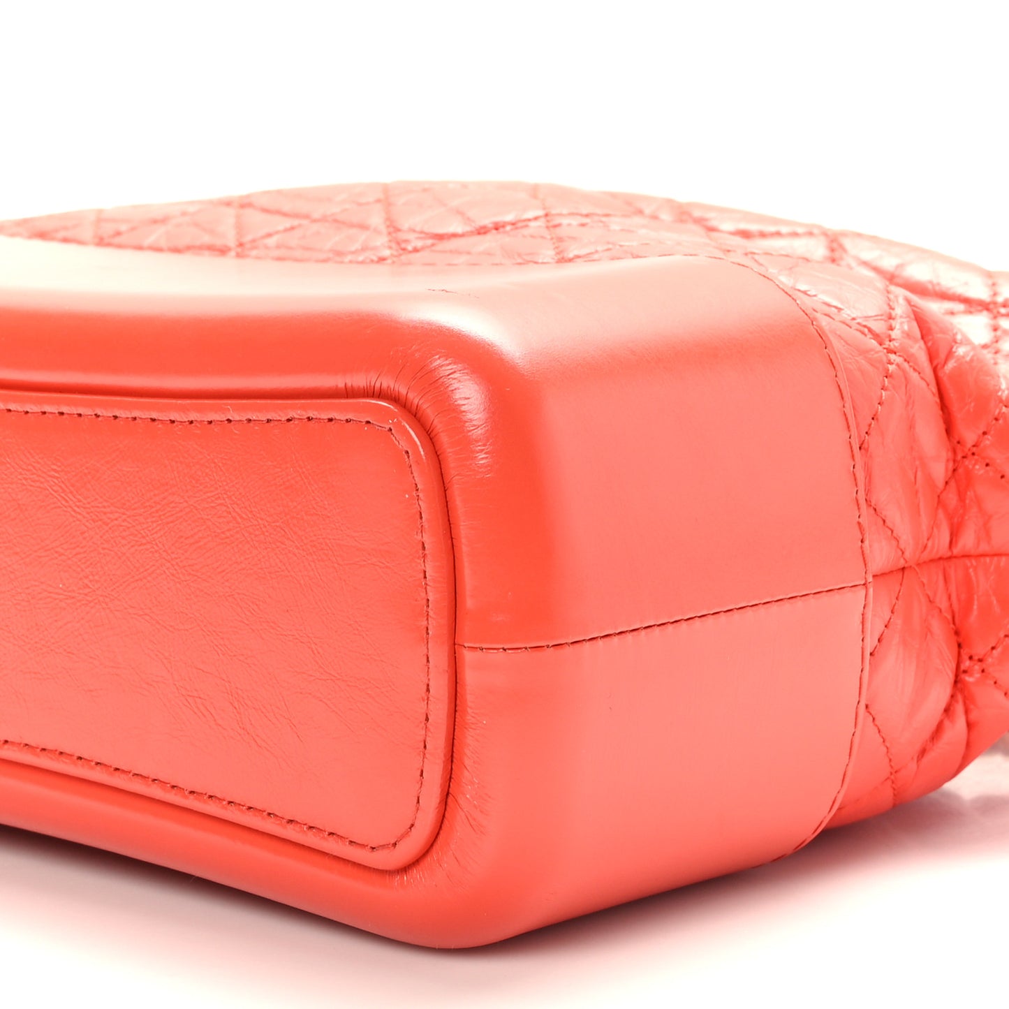 Aged Calfskin Quilted Medium Gabrielle Hobo Red