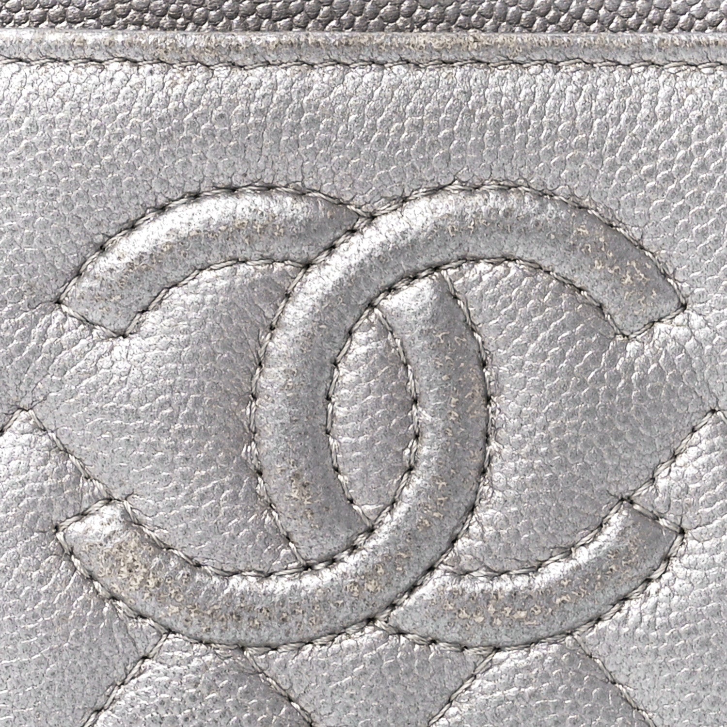 Chanel Metallic Caviar Quilted Card Holder Silver 7 of 10