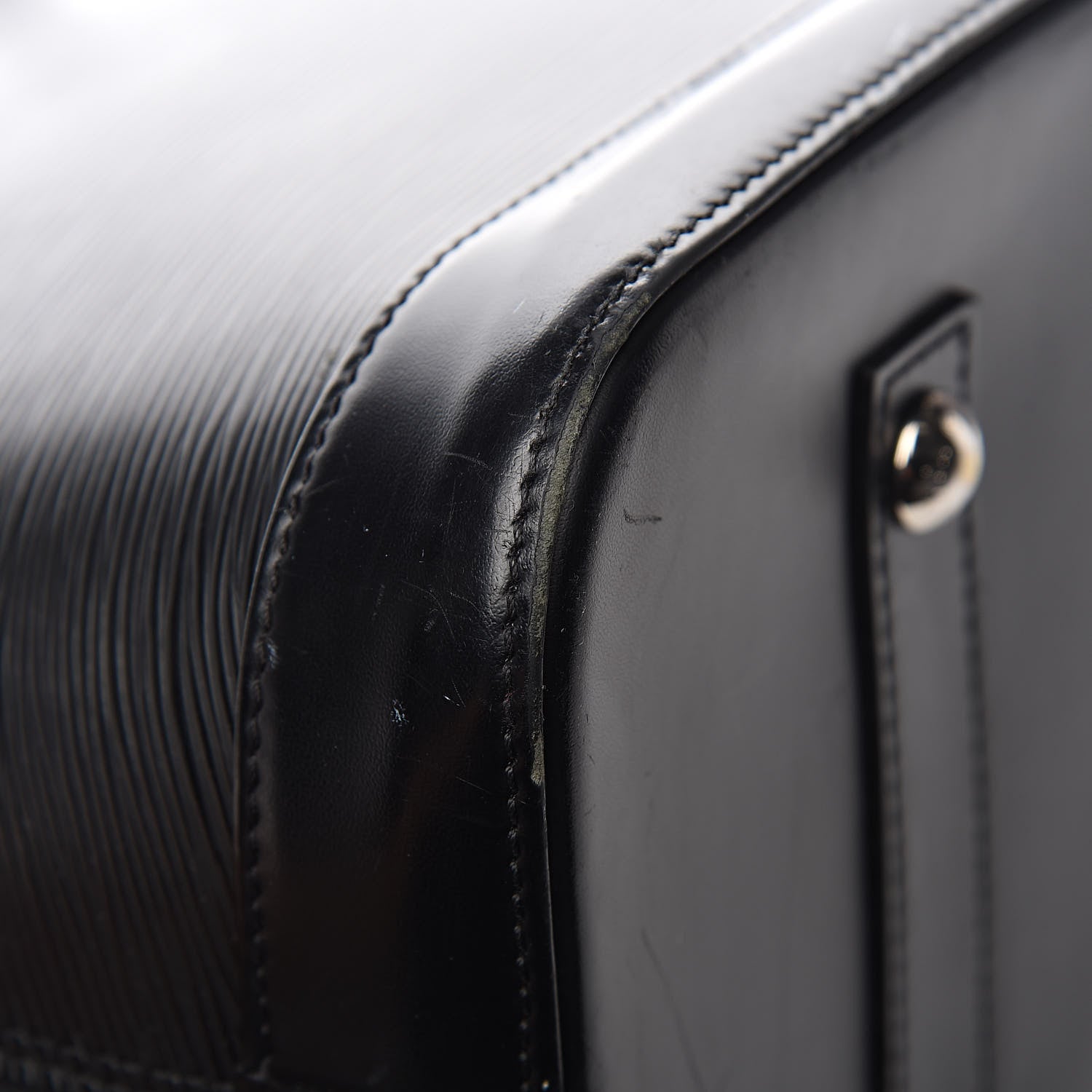 Louis Vuitton Epi Alma GM Black 14 of 16