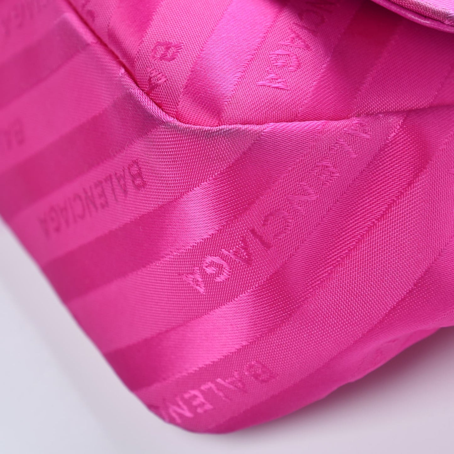 Nylon Jacquard Diagonal Logo S BB Round Shoulder Bag Rose Magenta