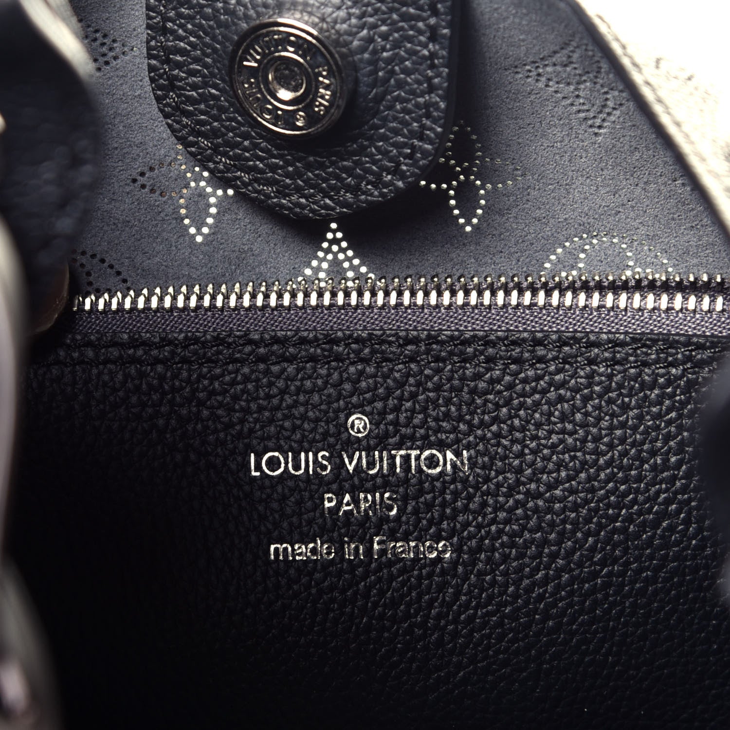 Louis Vuitton Mahina Carmel Hobo Black 6 of 10