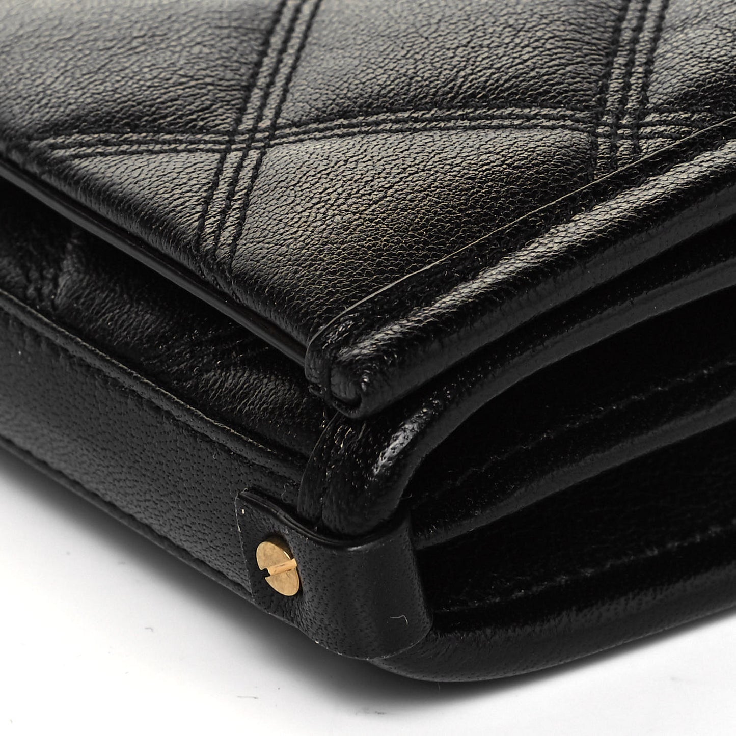 Lambskin Diamond Quilted Becky Chain Wallet Black