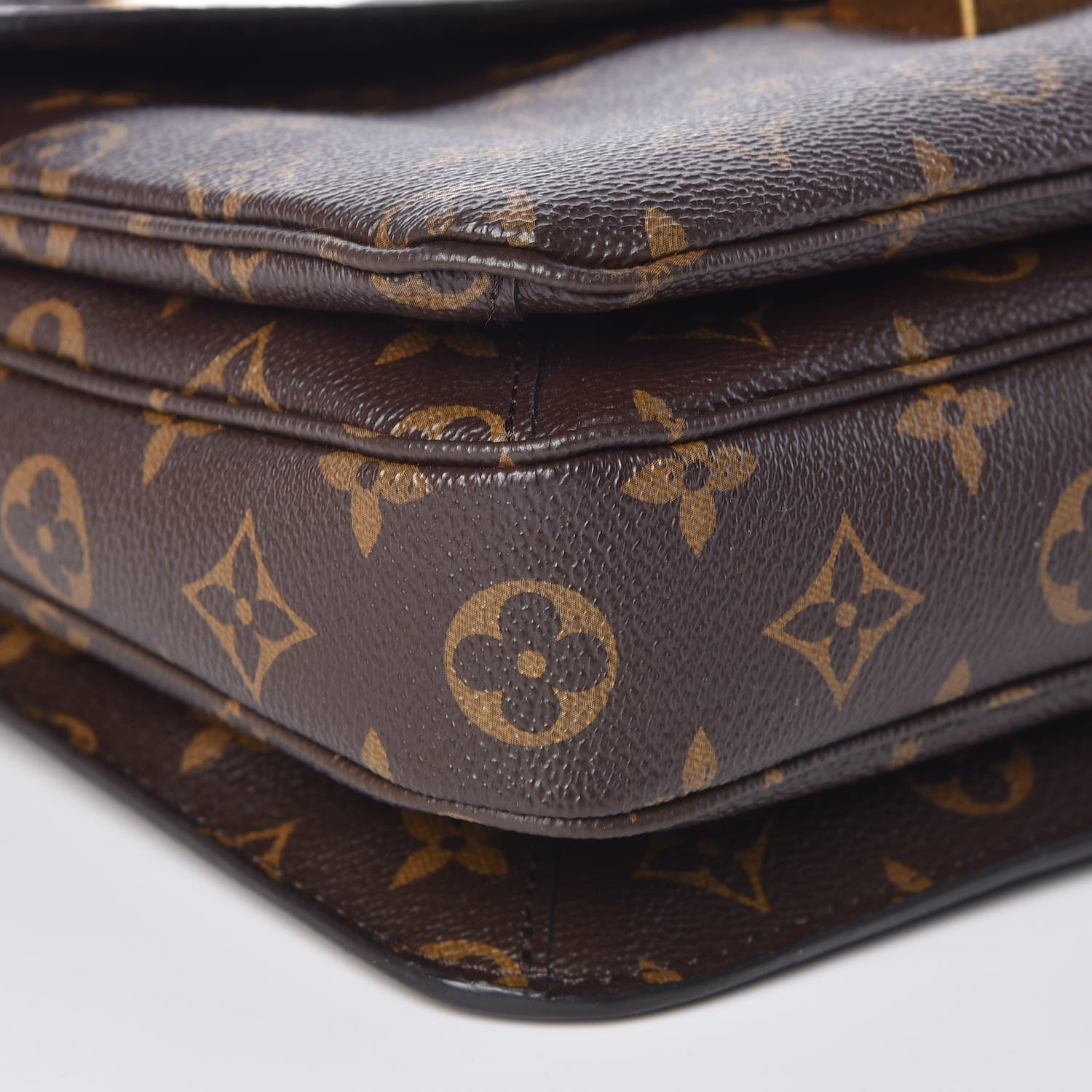 Louis Vuitton Monogram Pochette Metis 11 of 13