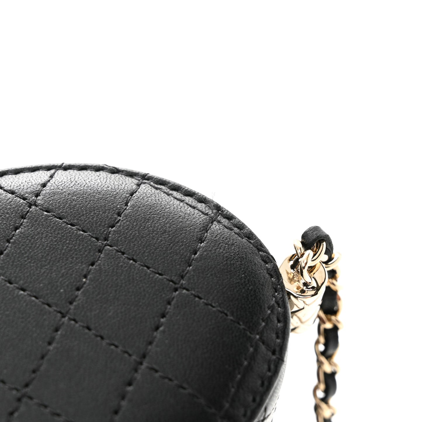 Lambskin Quilted Mini Round Vanity Case With Chain Black