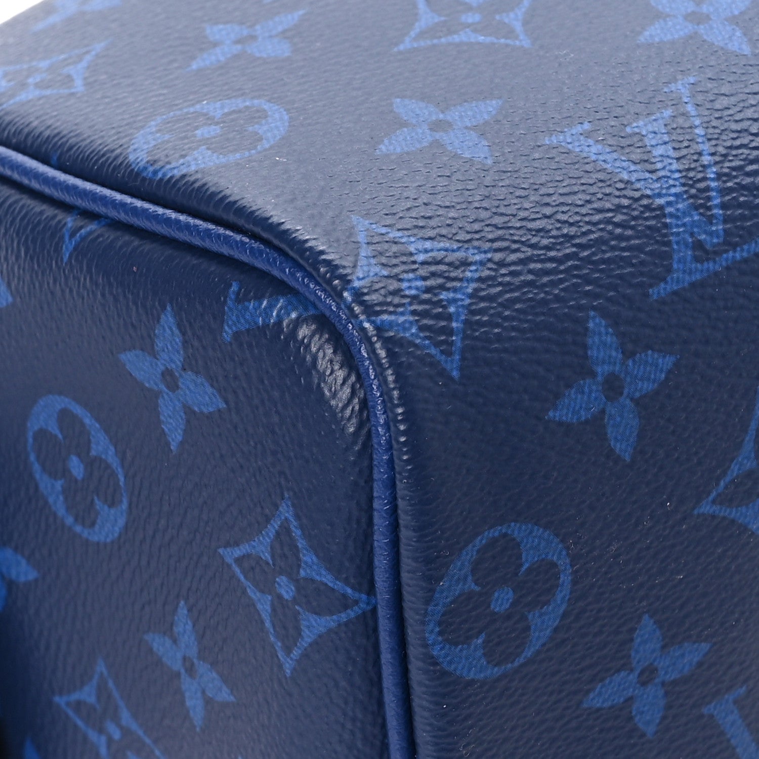 Louis Vuitton LOUIS VUITTON Taigarama Dopp Kit Toilet Pouch Cobalt 8 of 11