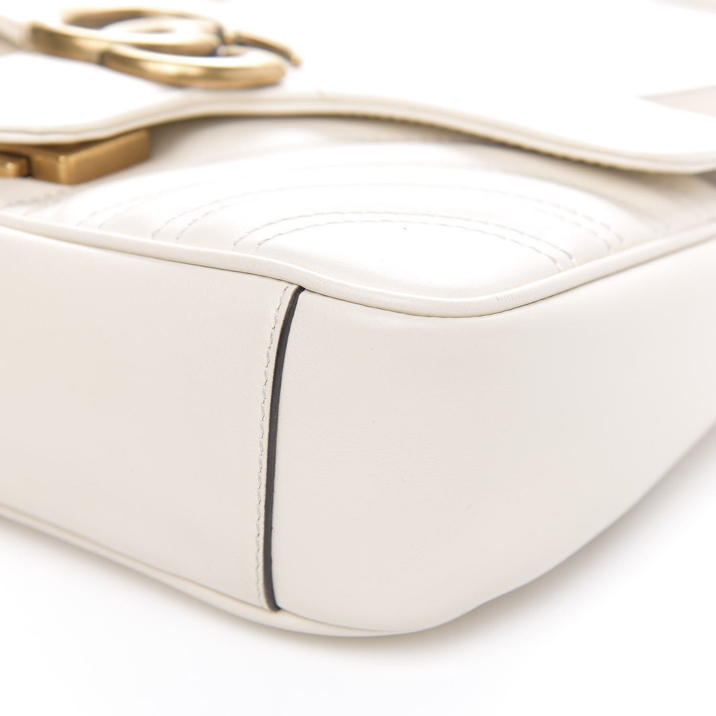 Calfskin Matelasse Mini GG Marmont Shoulder Bag White
