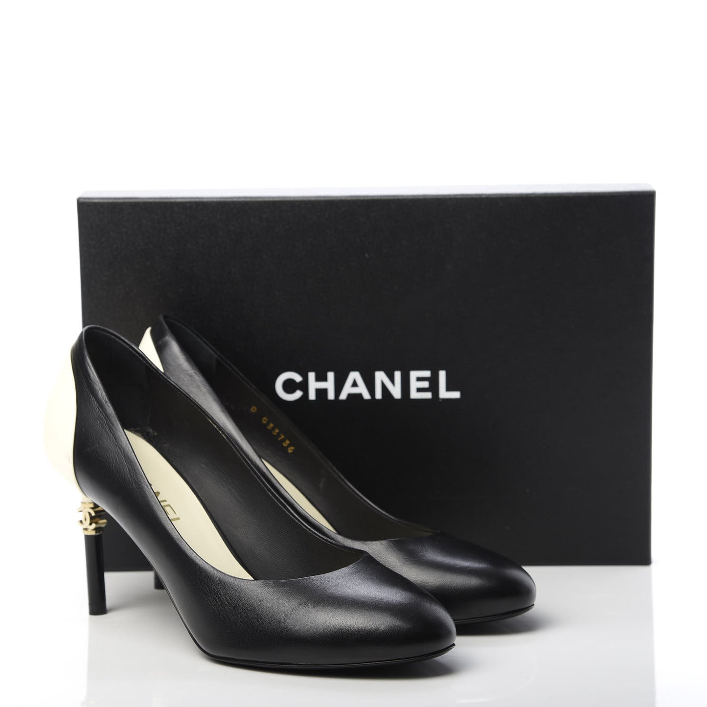 Lambskin CC Pumps 39.5 Black Ivory
