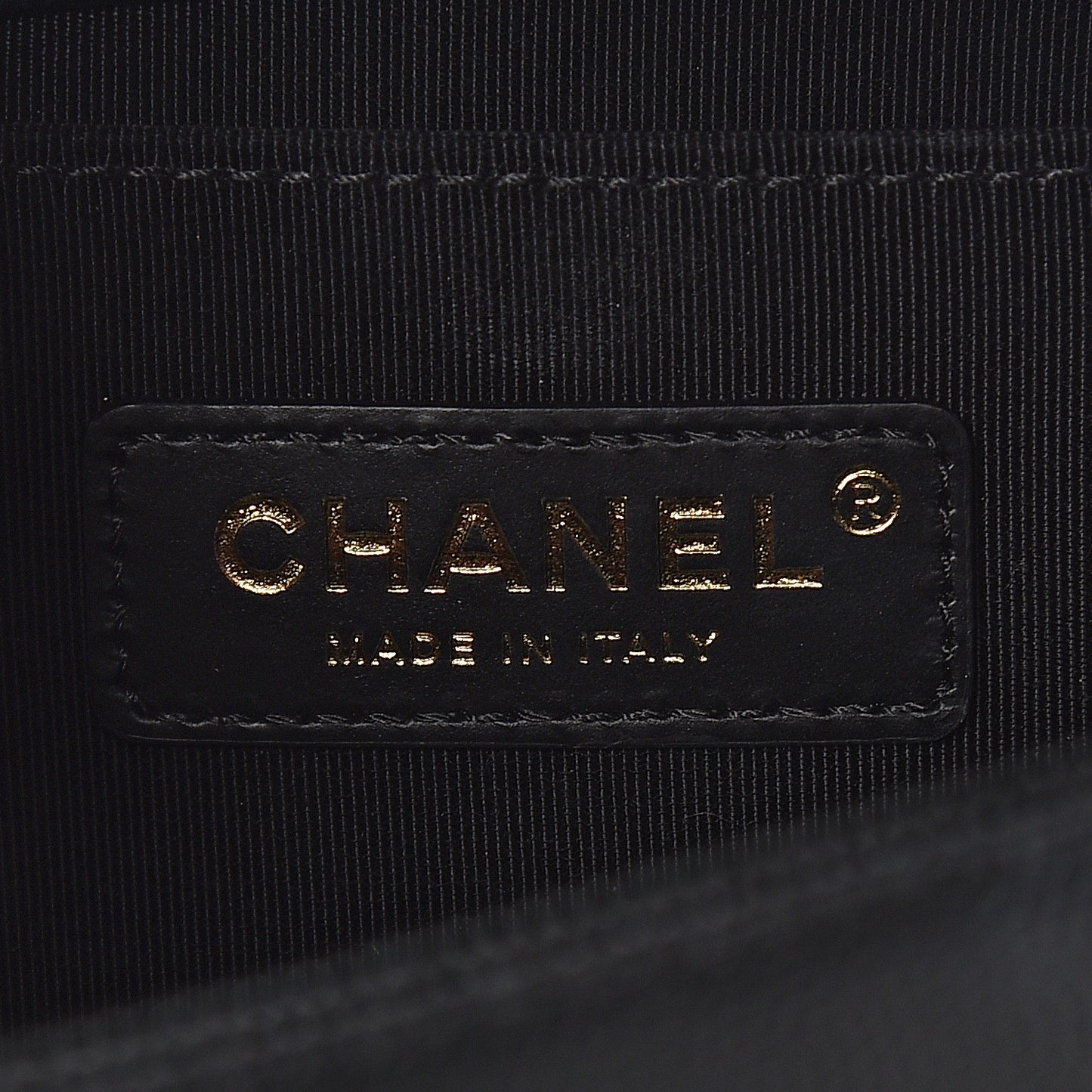 Caviar Chevron Quilted Medium Boy Flap Black