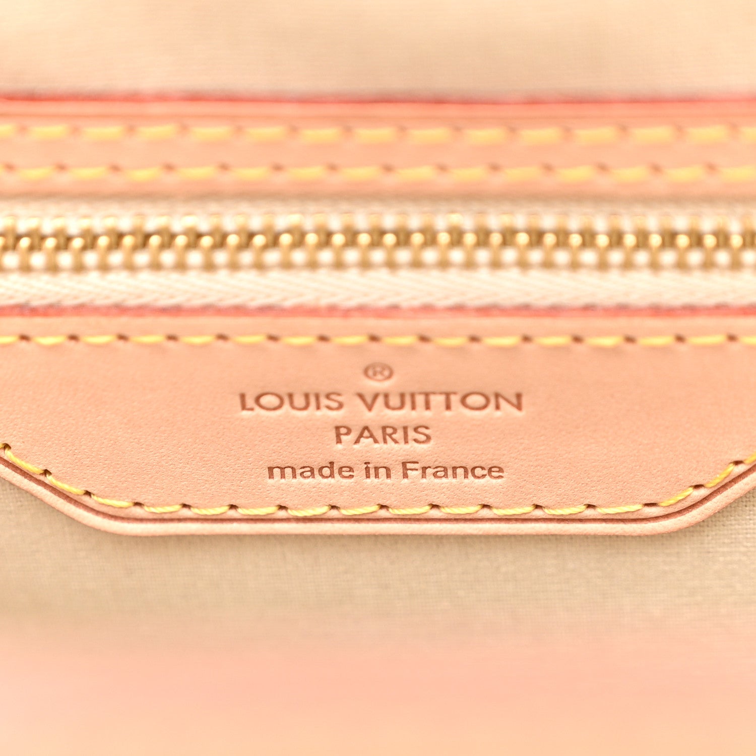 Louis Vuitton Vernis Brea GM Blanc Corail 6 of 9