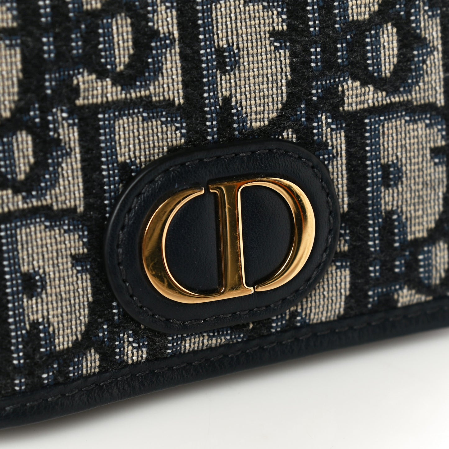 Oblique 30 Montaigne Passport Holder Blue