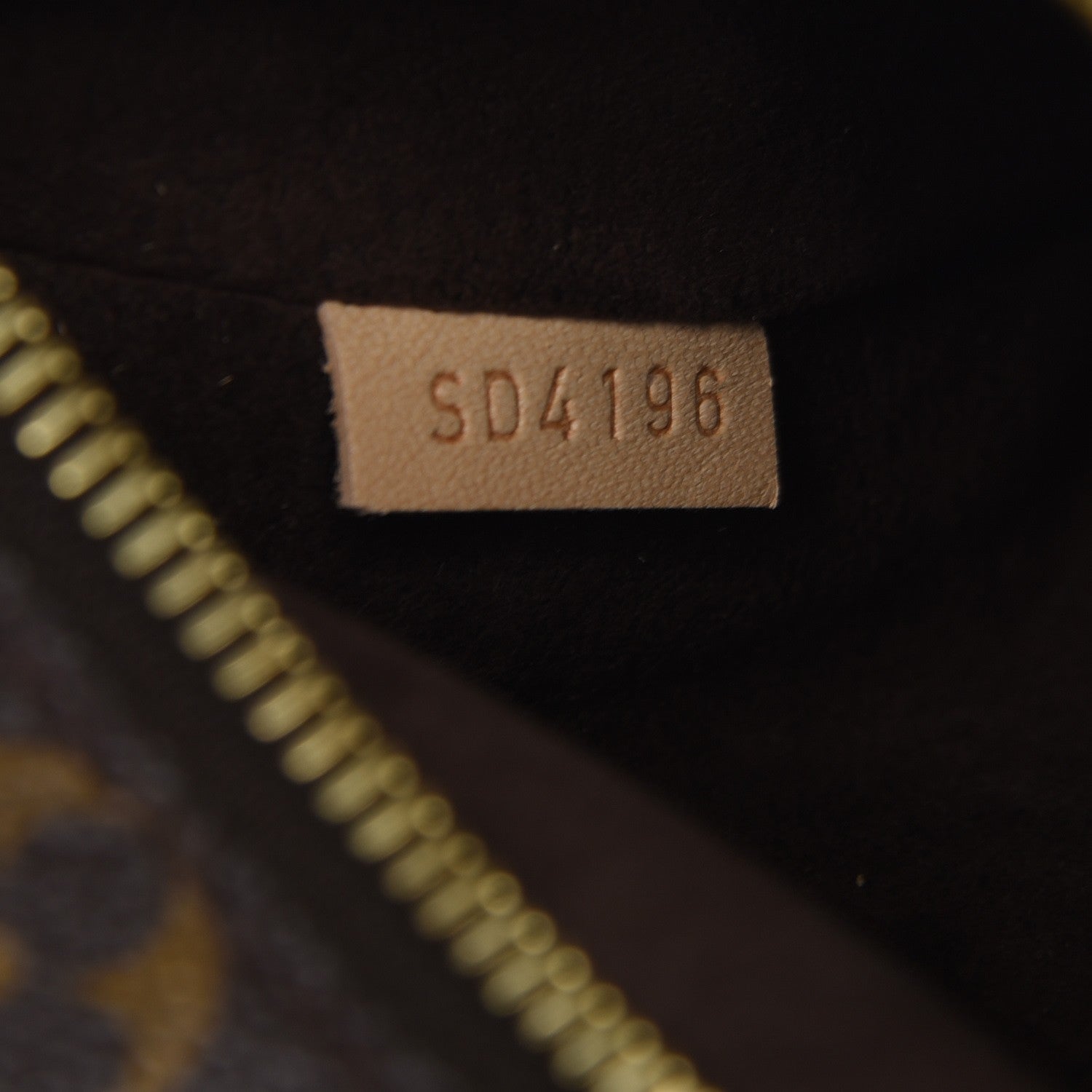 Louis Vuitton Monogram Pochette Metis 9 of 15