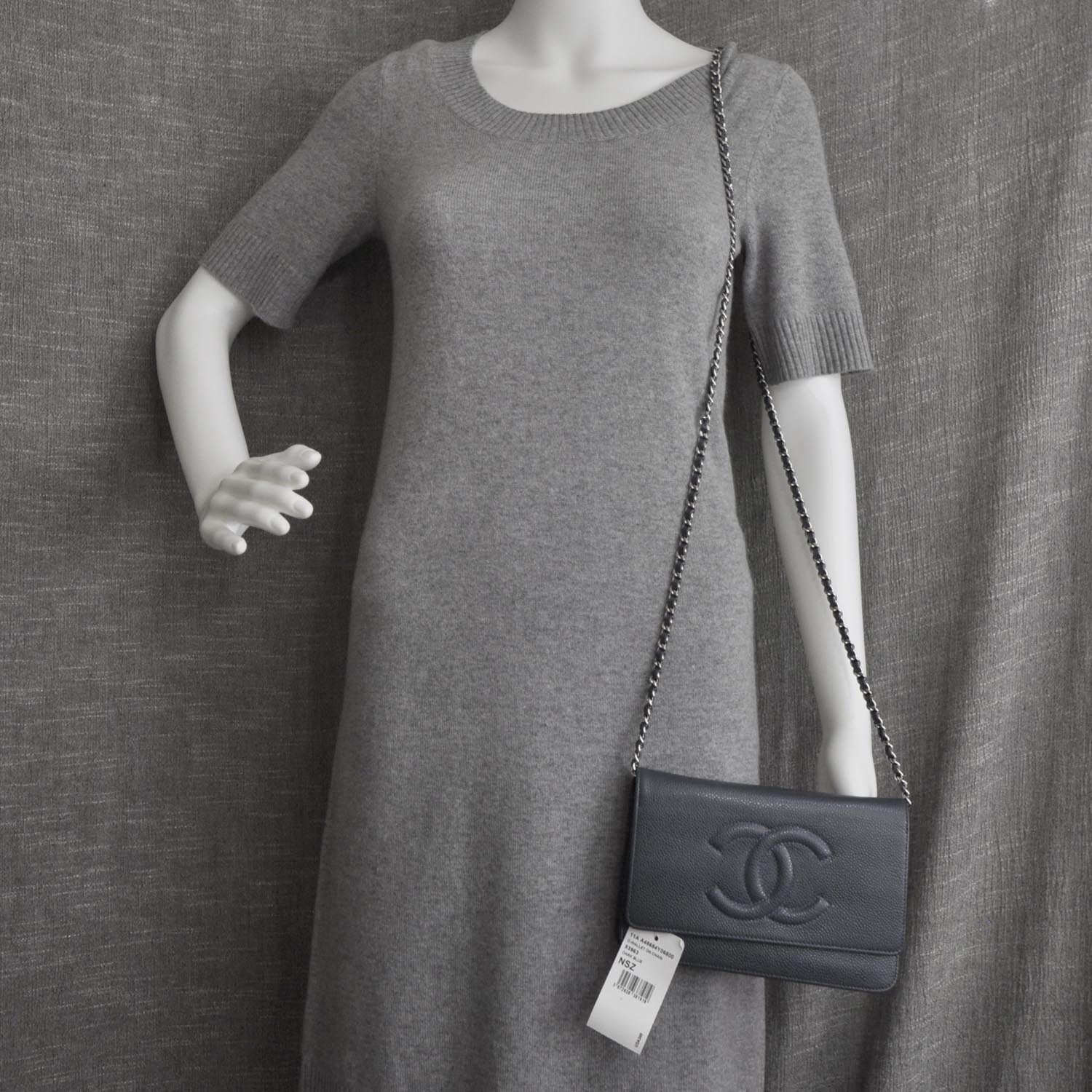 Chanel Caviar Wallet on Chain WOC Navy Blue 2 of 9