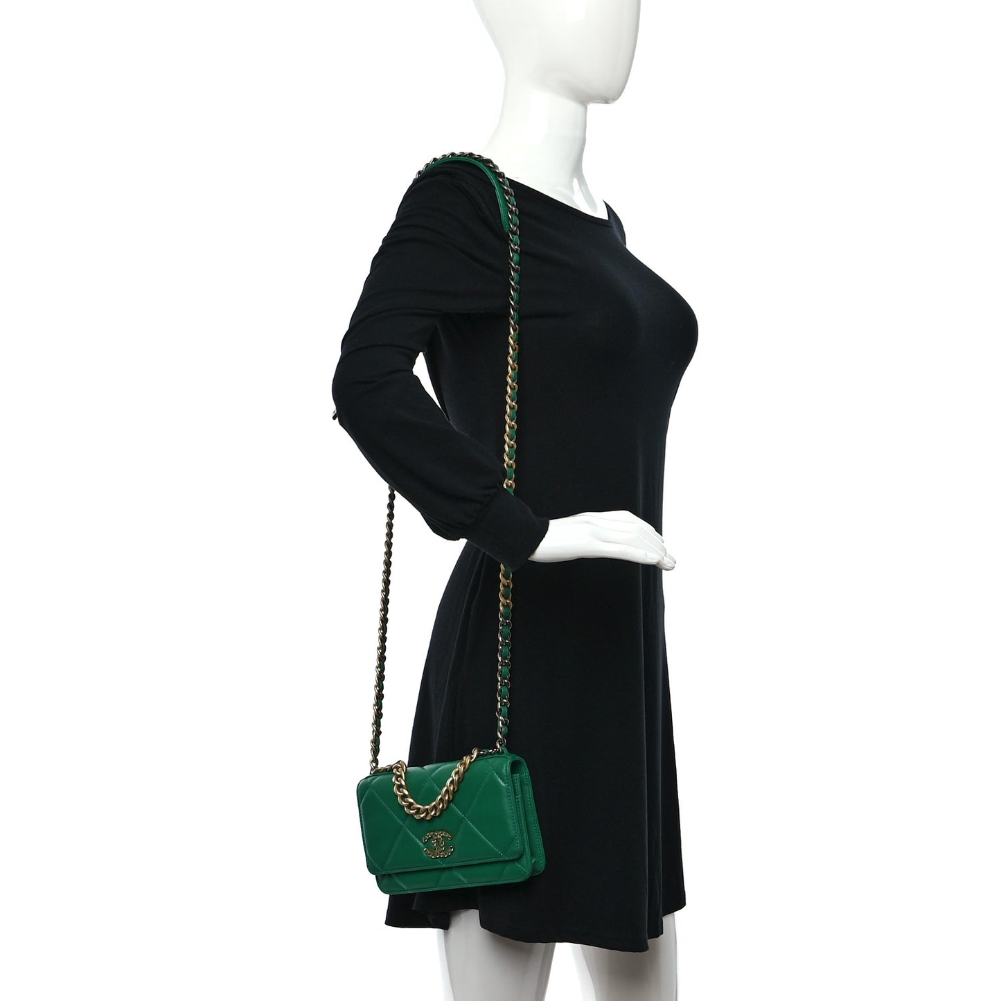 Lambskin Quilted Chanel 19 Wallet On Chain WOC Green
