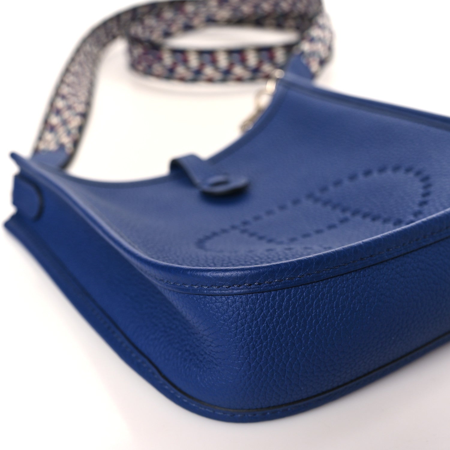 Hermes Taurillon Maurice Zigzag Evelyne TPM Bleu Saphir Bleu Zellige Indigo Black 8 of 9