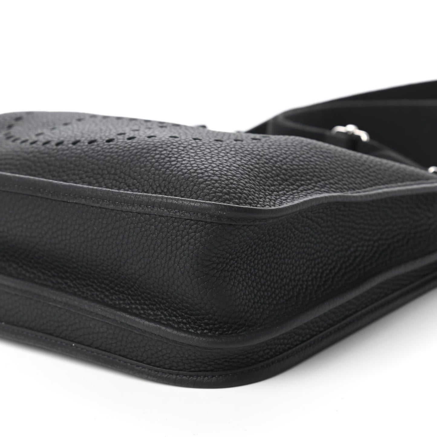Taurillon Clemence Evelyne III PM Black