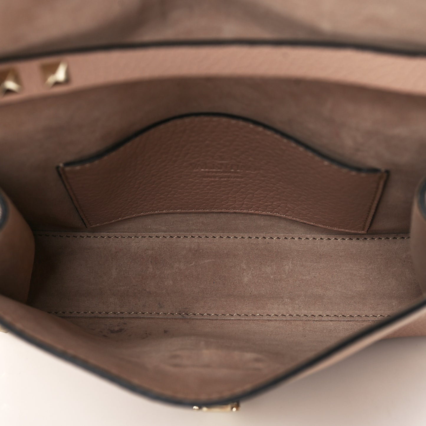 Pebbled Calfskin Medium Rockstud Flip Lock Crossbody Bag Poudre