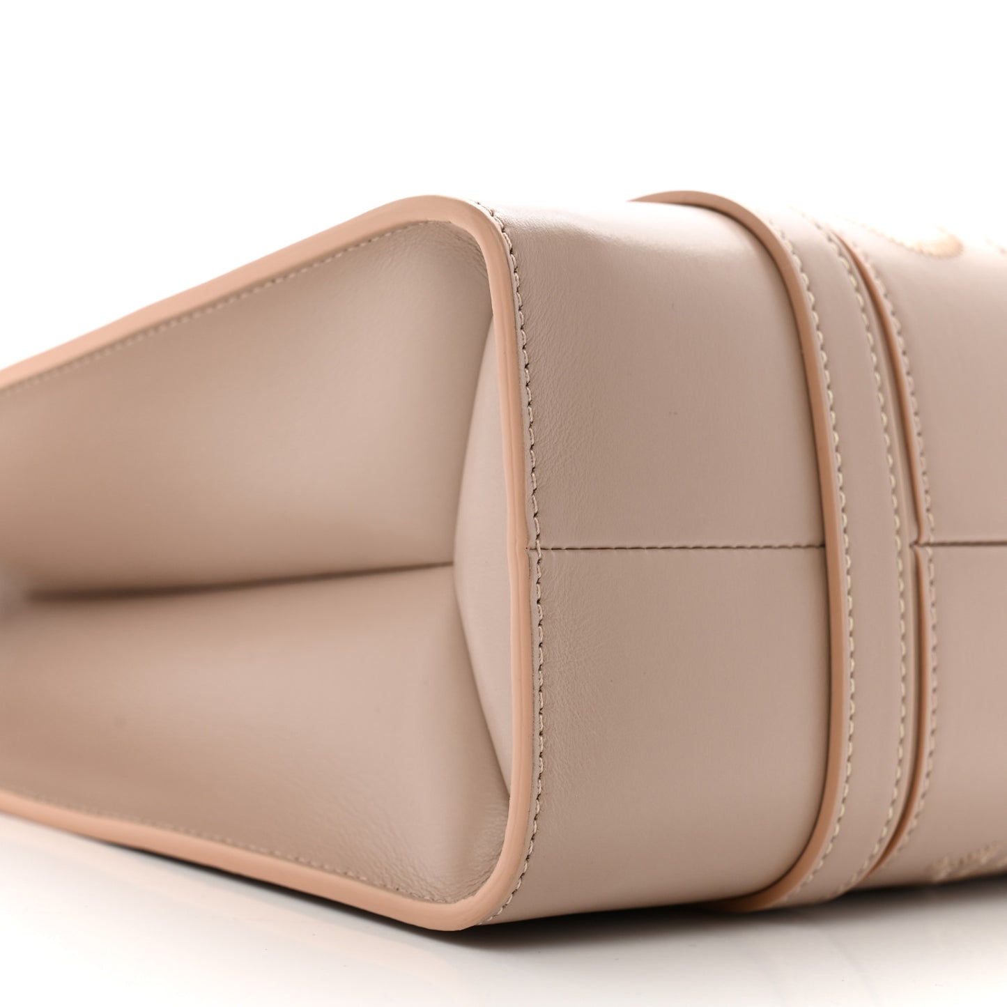 Calfskin Medium Woody Tote Nomad Beige