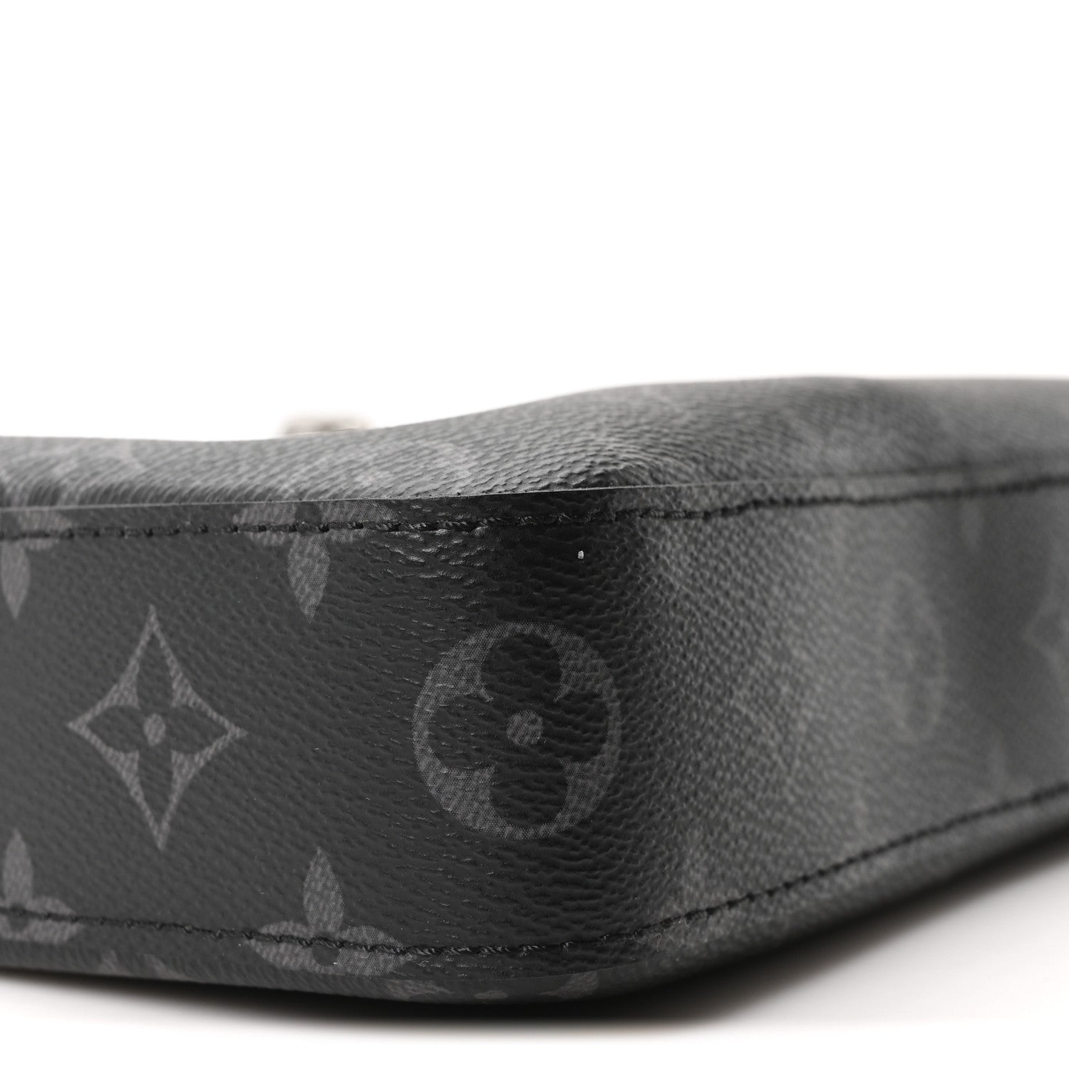 Louis Vuitton Reverse Monogram Eclipse Trio Messenger 9 of 11
