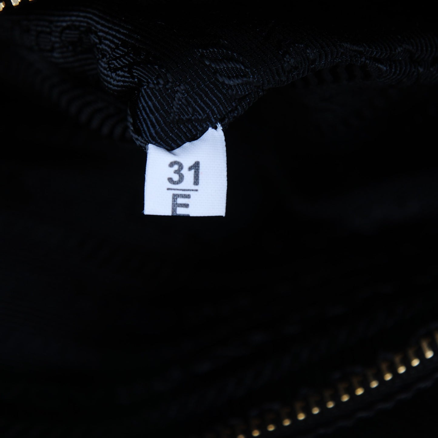 City Calf Bibliotheque Tote Fuoco Black