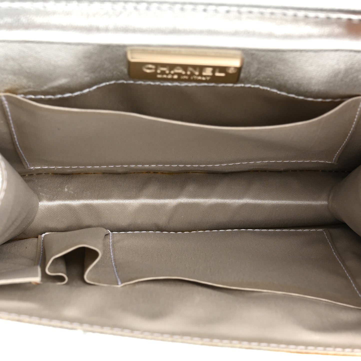 Metallic Lambskin Sac Pochette Argent