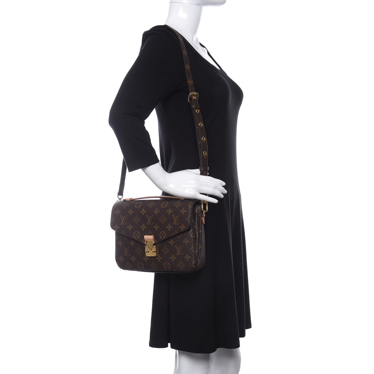 Monogram Pochette Metis