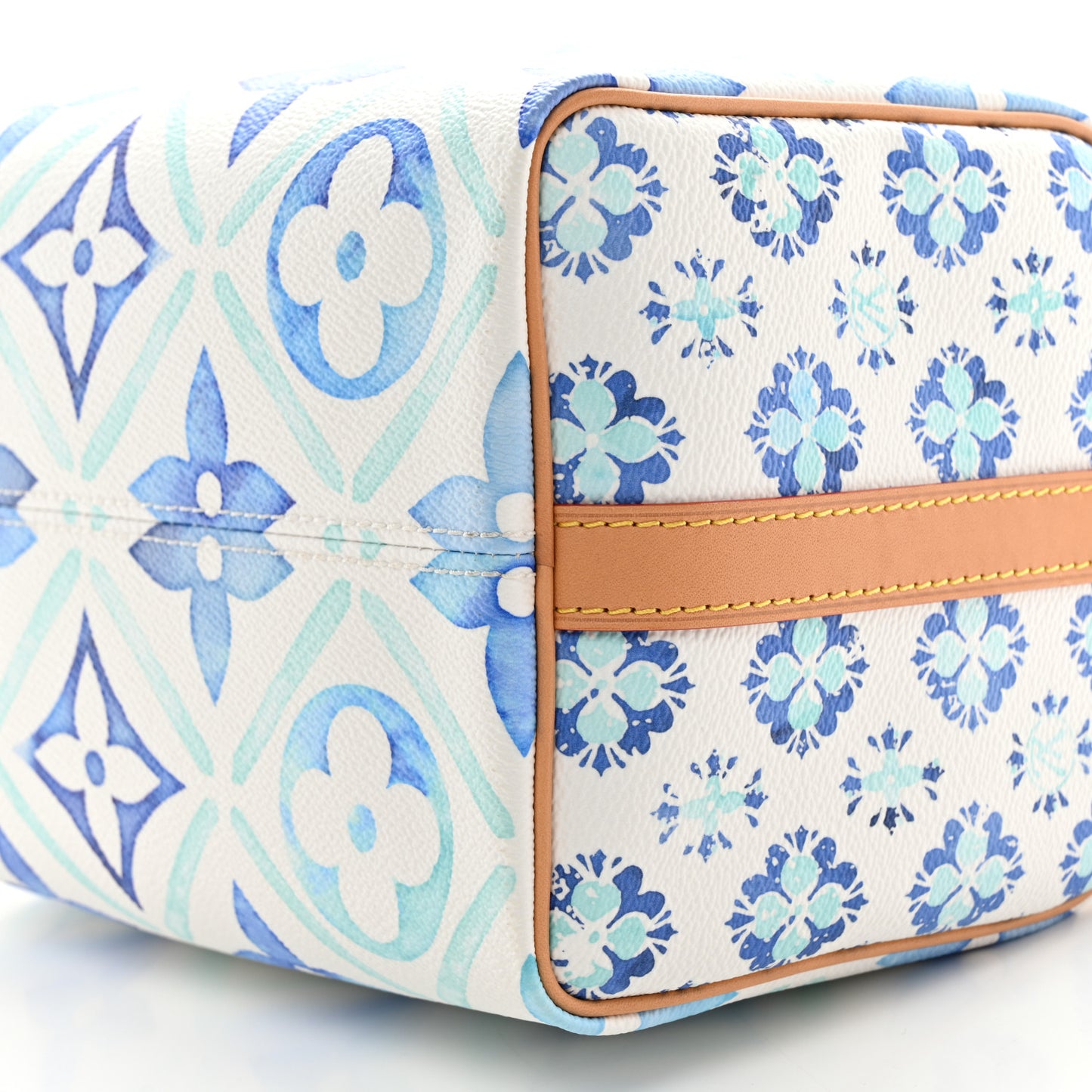 Monogram Tiles By The Pool Speedy Bandouliere 25 Lagoon Blue