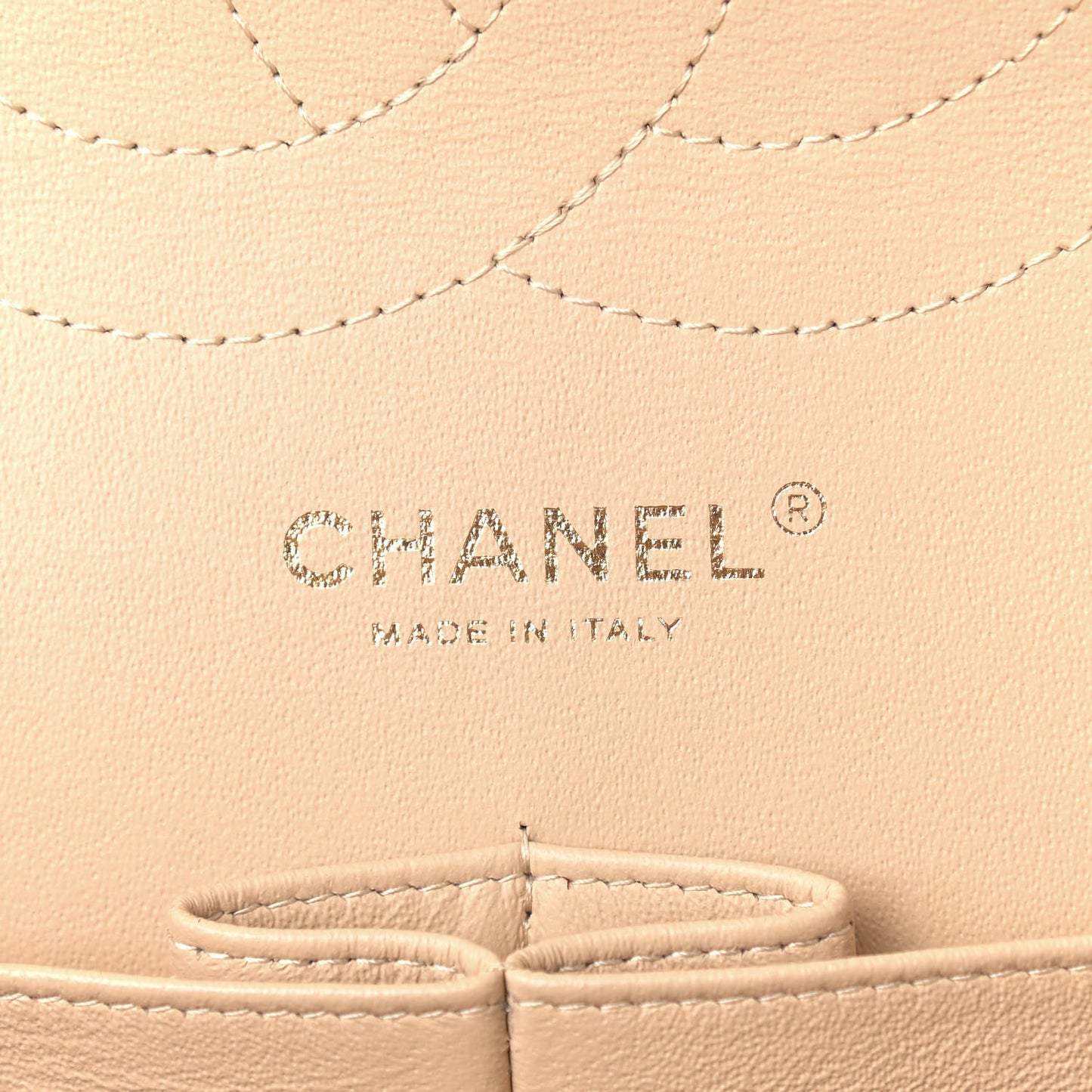 Caviar Quilted Jumbo Double Flap Beige Clair