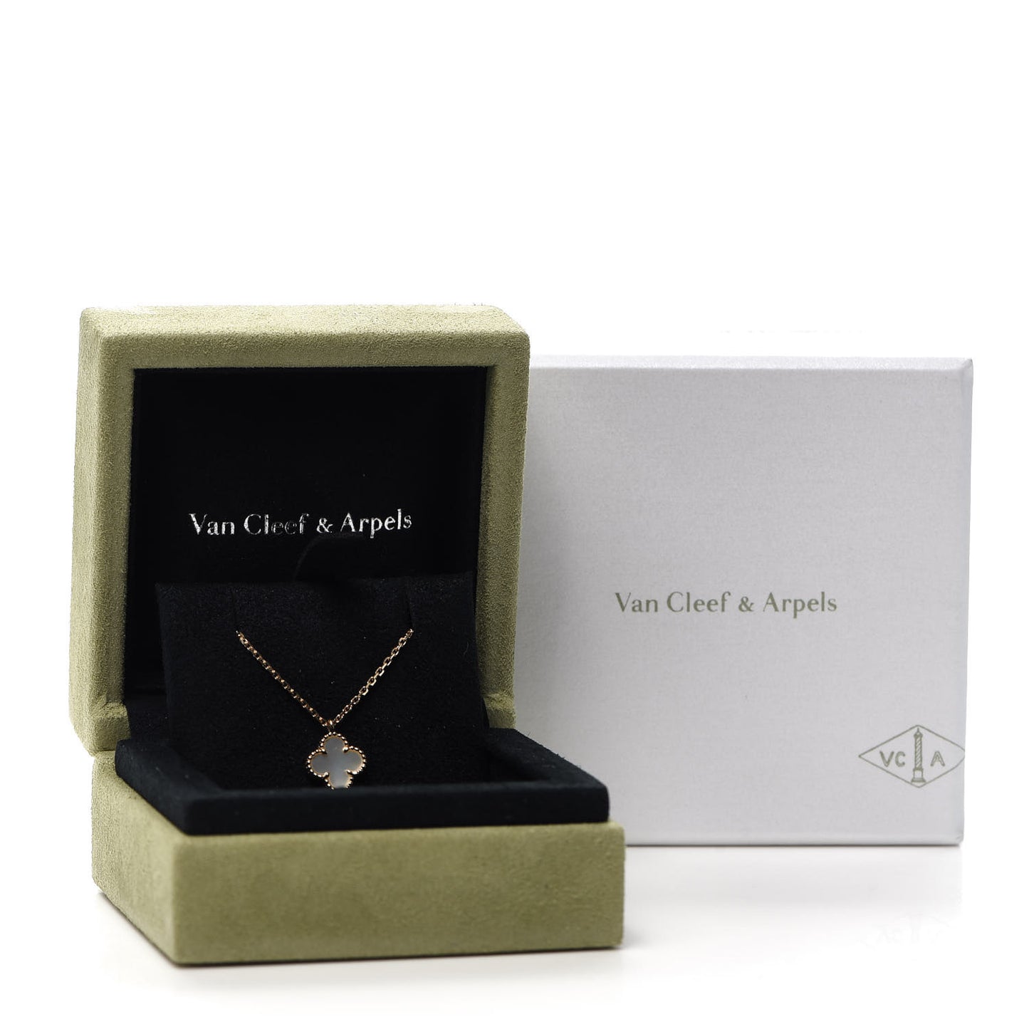 18K Yellow Gold Mother of Pearl Sweet Alhambra Pendant Necklace