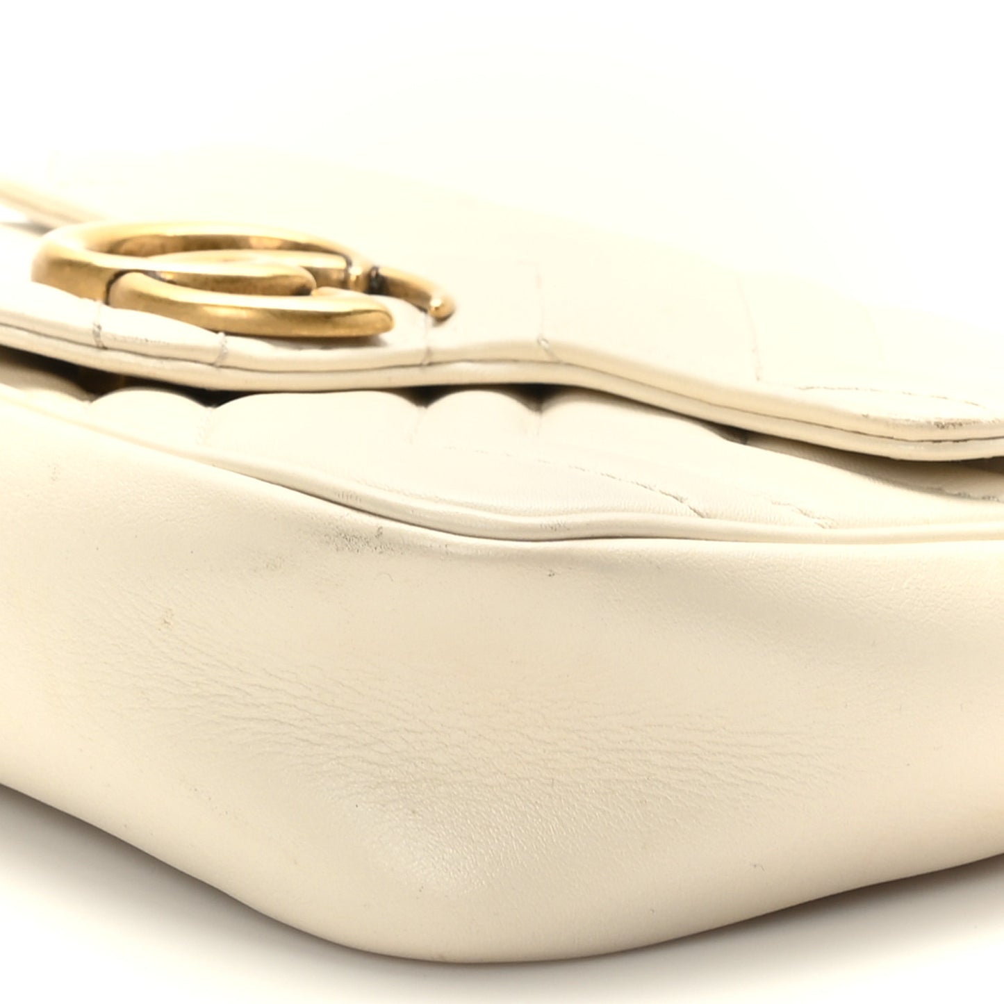Calfskin Matelasse Super Mini GG Marmont Shoulder Bag White