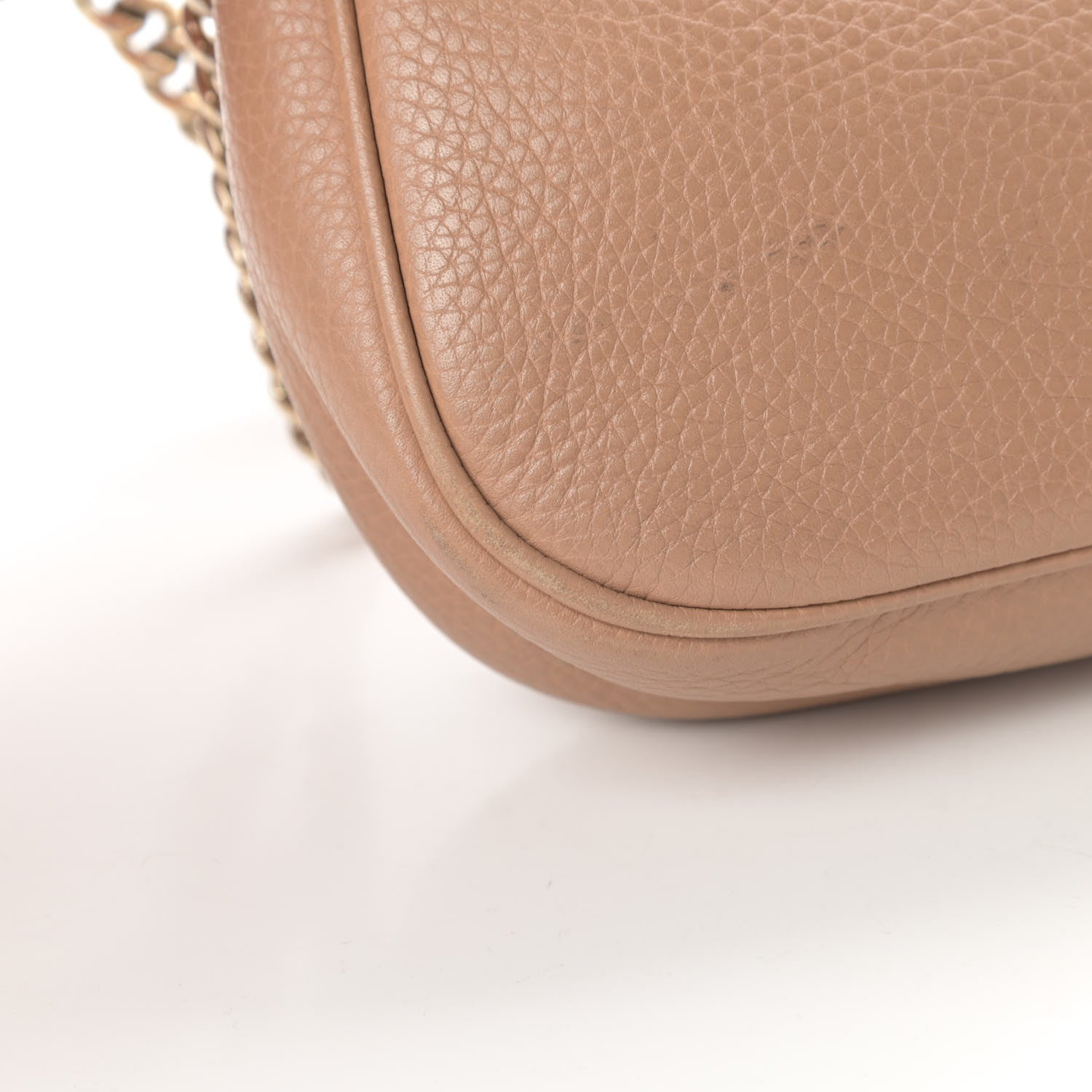Gucci Pebbled Calfskin Medium Soho Flap Crossbody Camelia 12 of 18