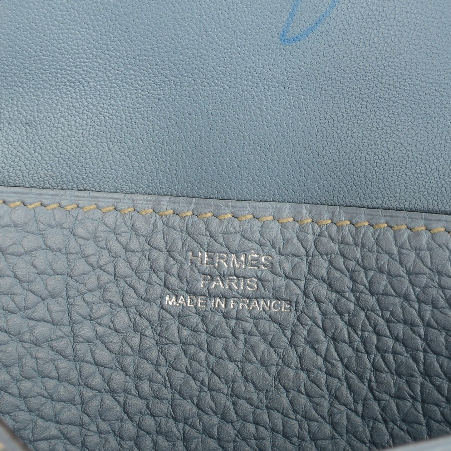 Togo Dogon Recto Verso Wallet Bleu Lin