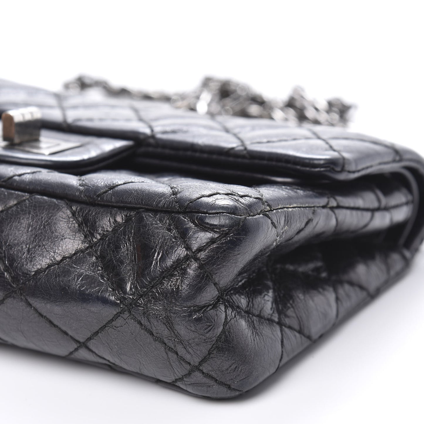Iridescent Calfskin Quilted 2.55 Reissue 224 Flap Black