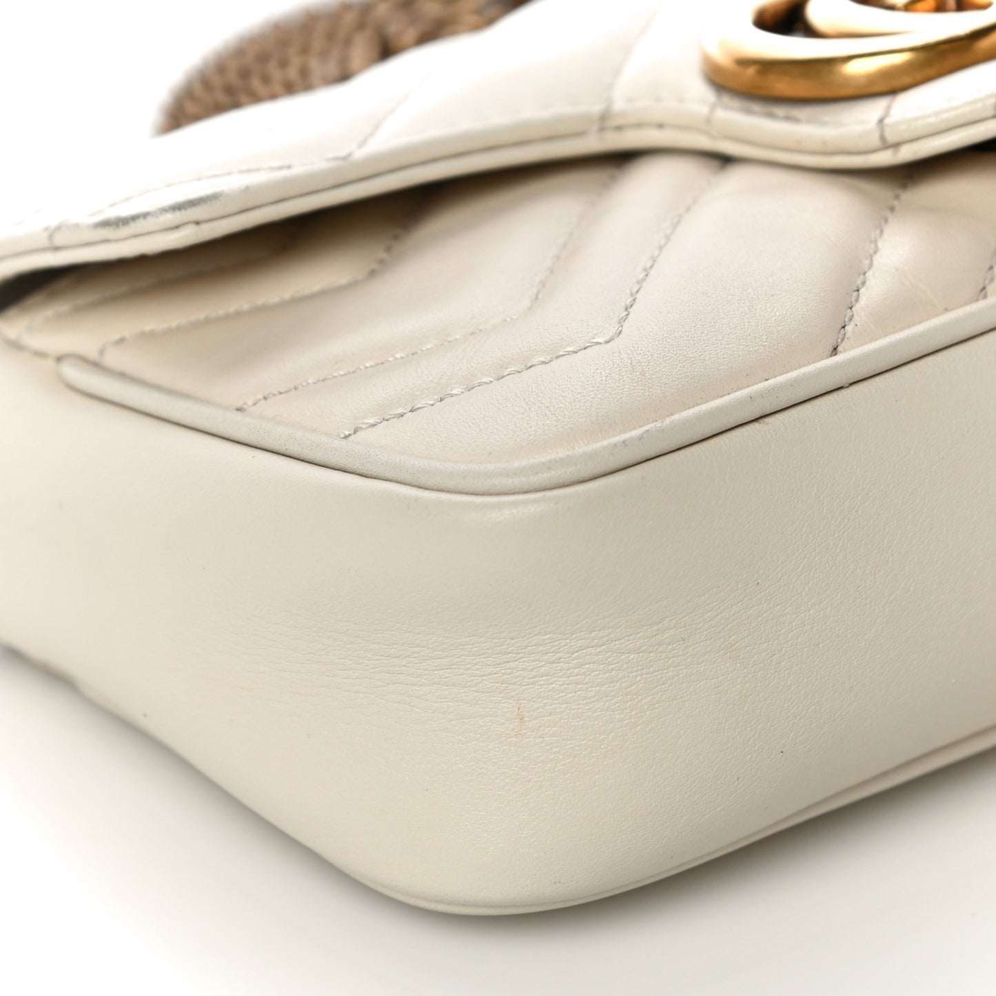 Calfskin Matelasse Super Mini GG Marmont Shoulder Bag White