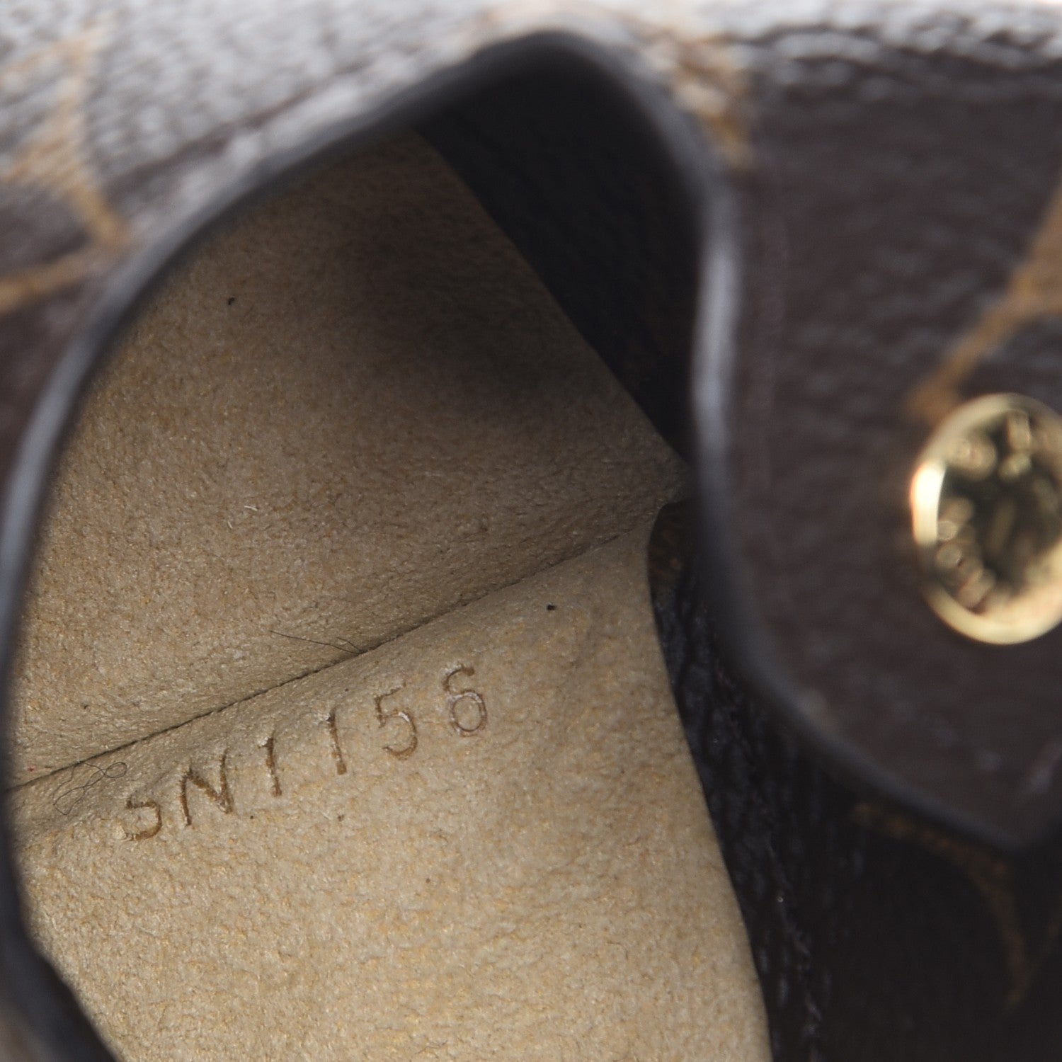 Louis Vuitton Monogram Sunglasses Case MM 6 of 7