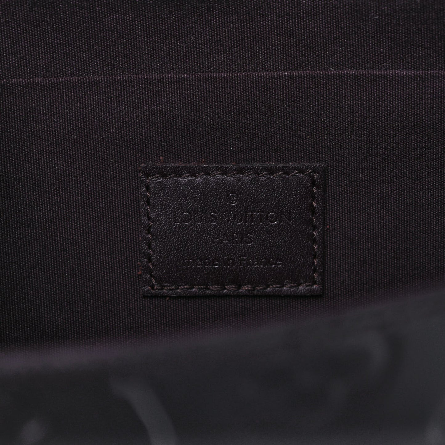 Vernis Pochette Felicie Chain Wallet Amarante