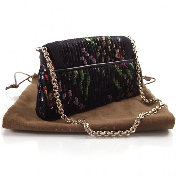 Silk Flower Garden Bumble Bee Charm Pochette Black